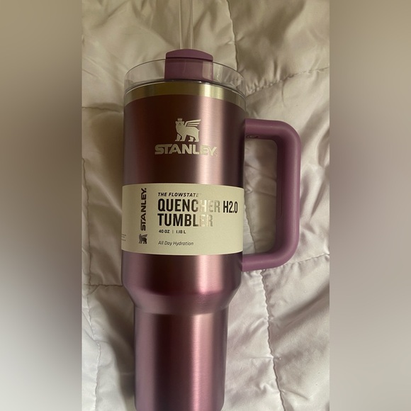 Stanley 40 ounce limited Primrose glow - Picture 3 of 5